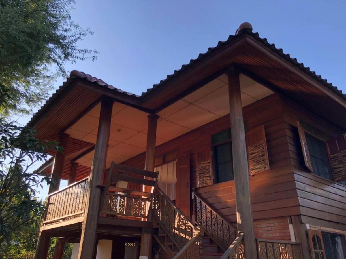 Nine House Pai旅舍 外观 照片